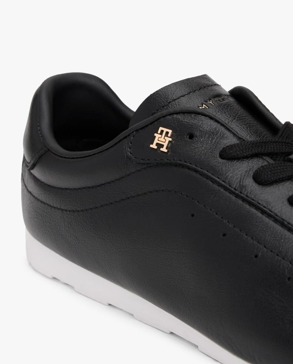 Sapatilhas em Pele Low Profile Preto-4