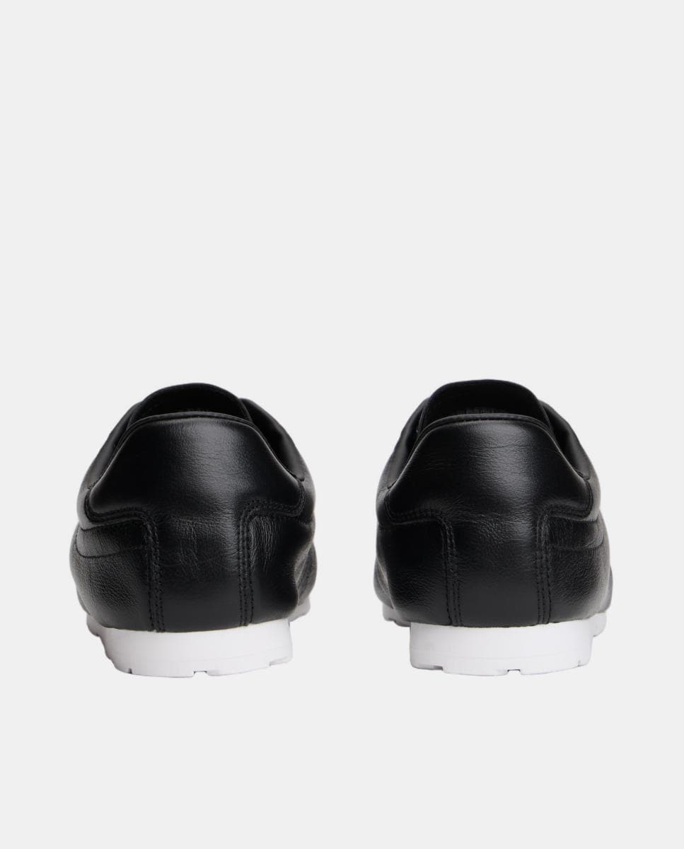 Sapatilhas em Pele Low Profile Preto-7