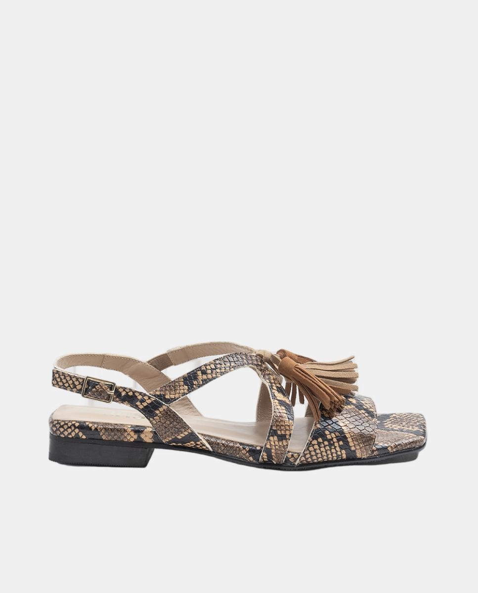 Imagem 0 de Sandálias Rasas com Adorno de Borlas