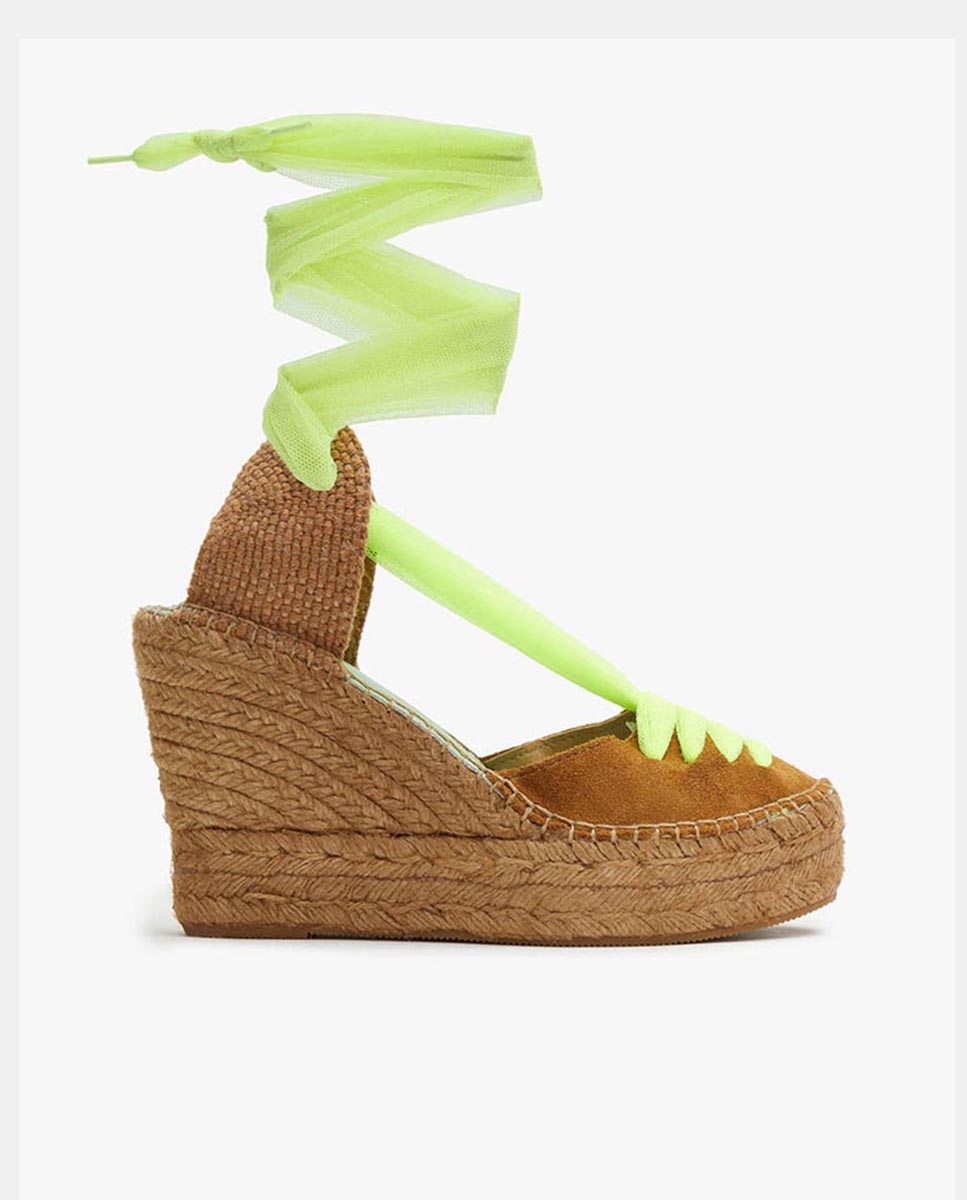 Imagem 0 de Alpercatas em Pele com Cunha de Tule Fluorescente