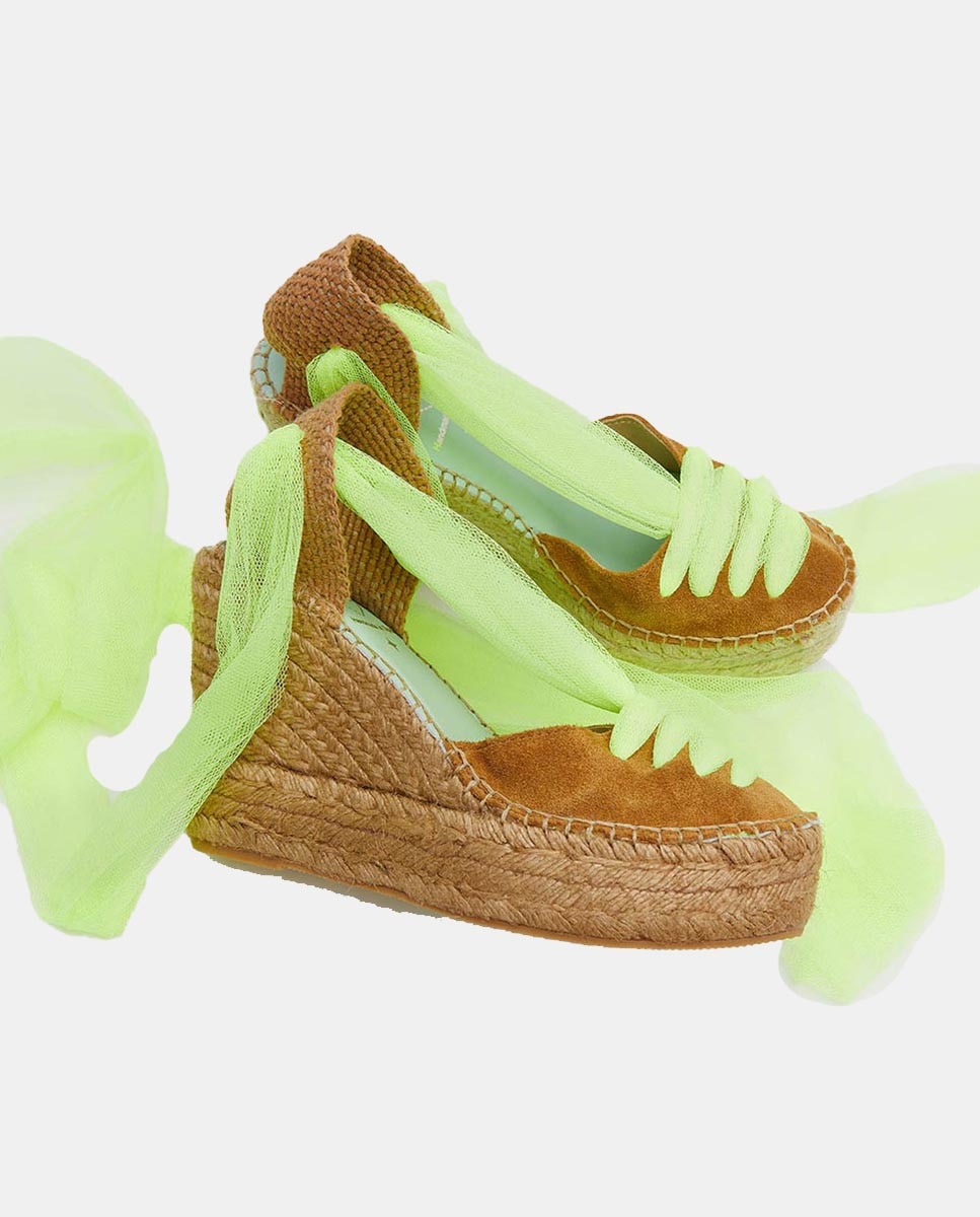 Alpercatas em Pele com Cunha de Tule Fluorescente Castanho caramelo-2
