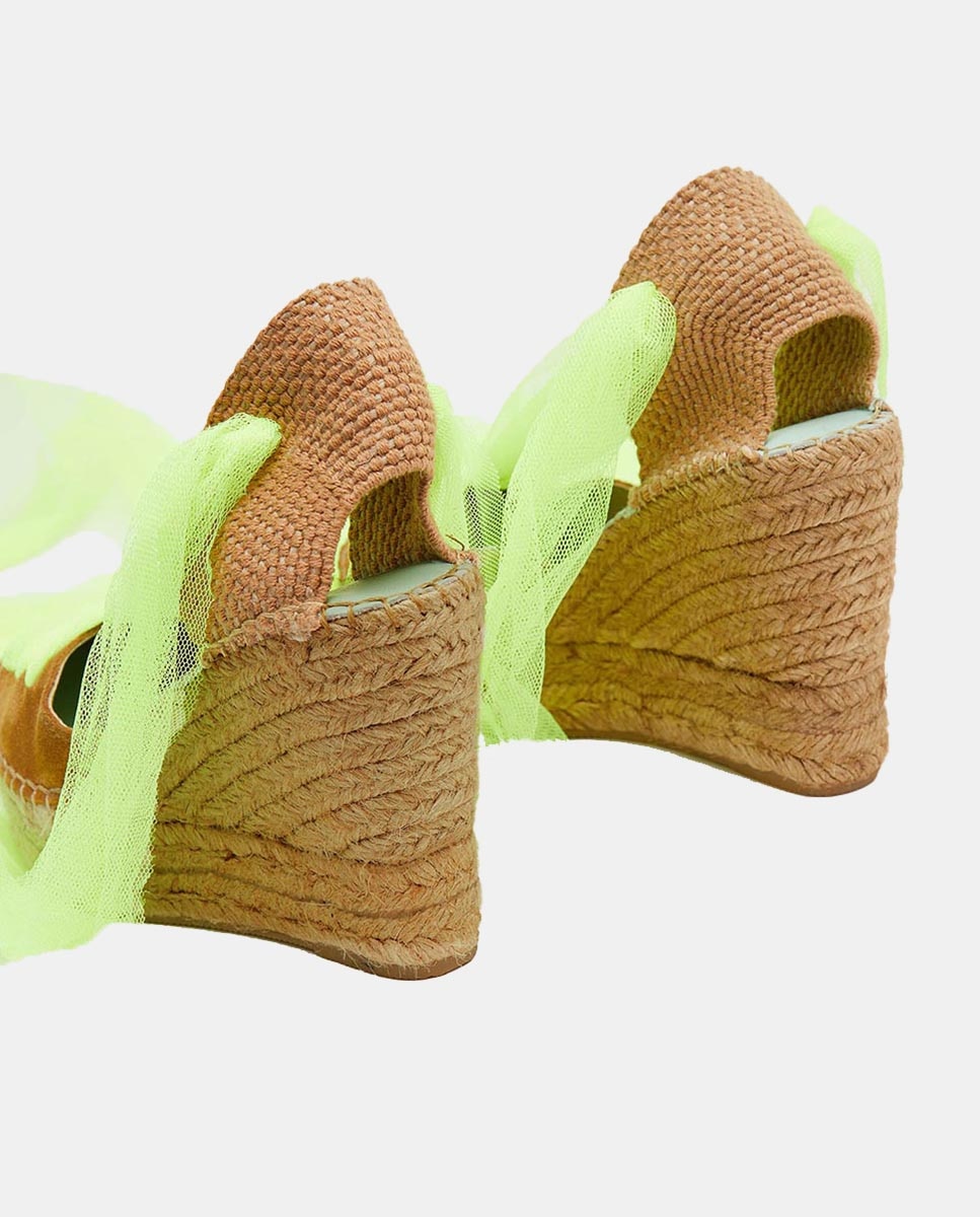 Alpercatas em Pele com Cunha de Tule Fluorescente Castanho caramelo-3