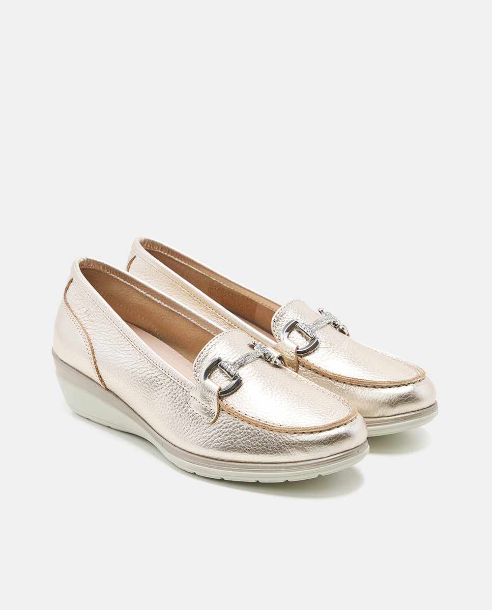 Imagen 2 de Mocasin de cuña en piel metalizada platino - 24HRS - Oro Oro
