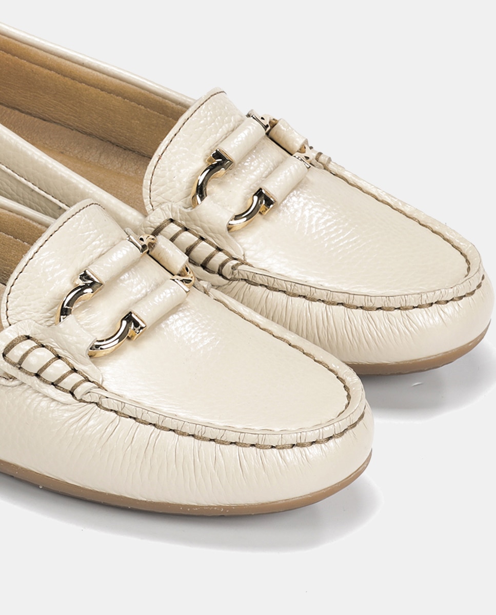 Imagen 6 de Mocasín de mujer en piel con adorno - Fluchos - Natural Natural