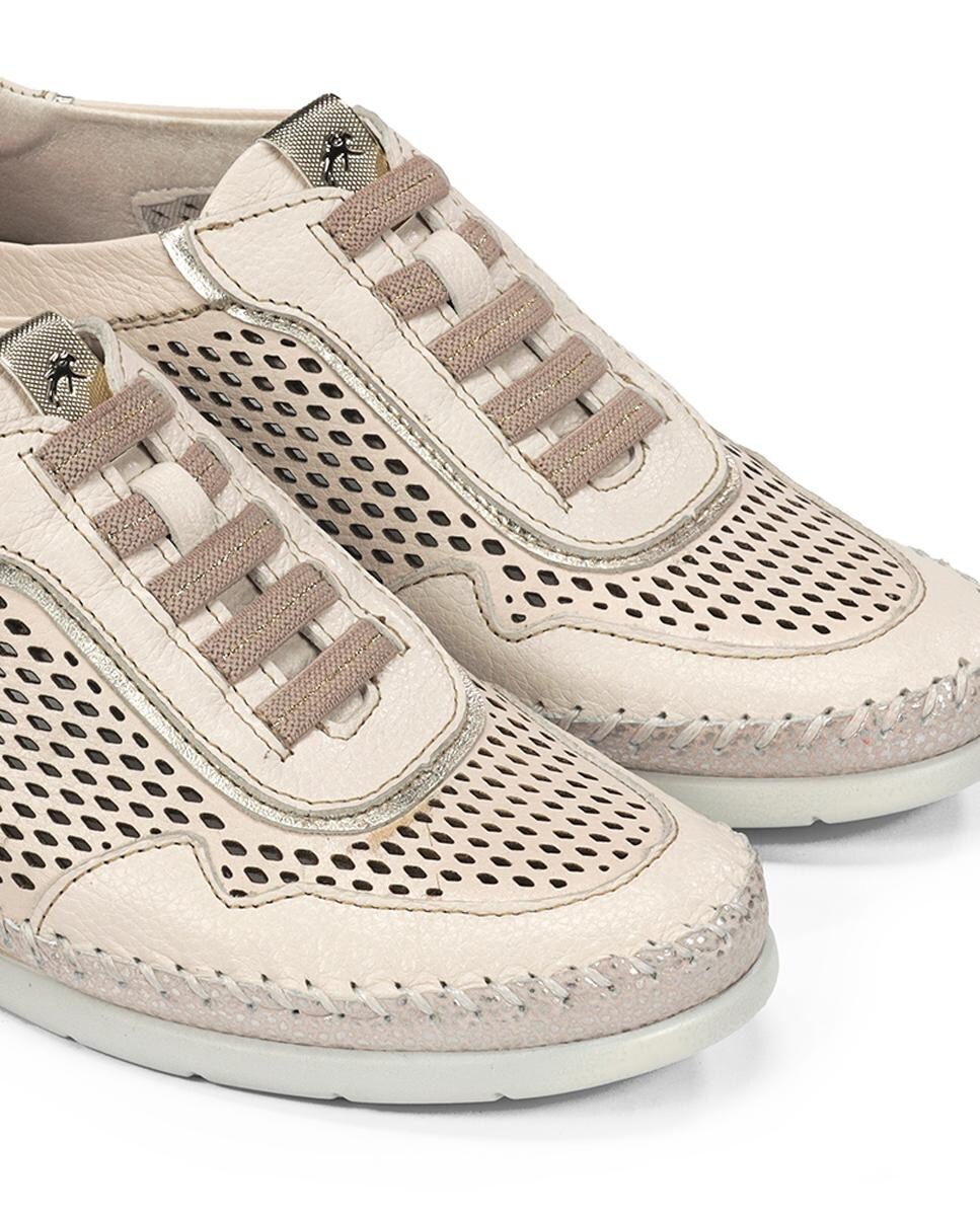 Sapatos em Pele Perfurados Natural-6