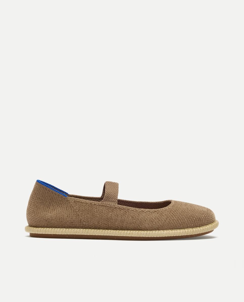Imagem 0 de Sapatos de Presilha com Tira Elástica e Tecido Flexível