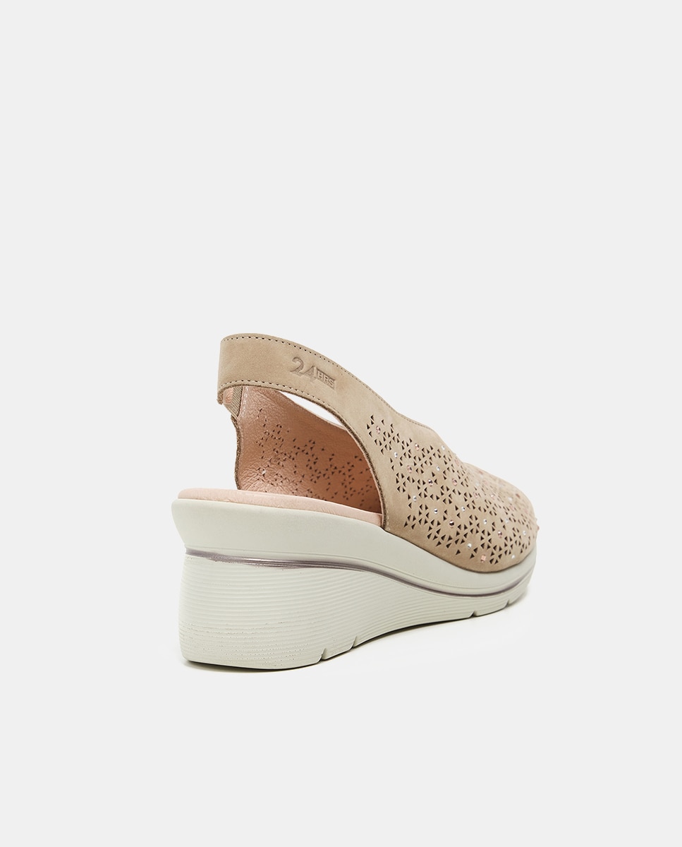 Zapato tipo pee-toe en color arena con cristales - 24HRS - Natural Natural-4
