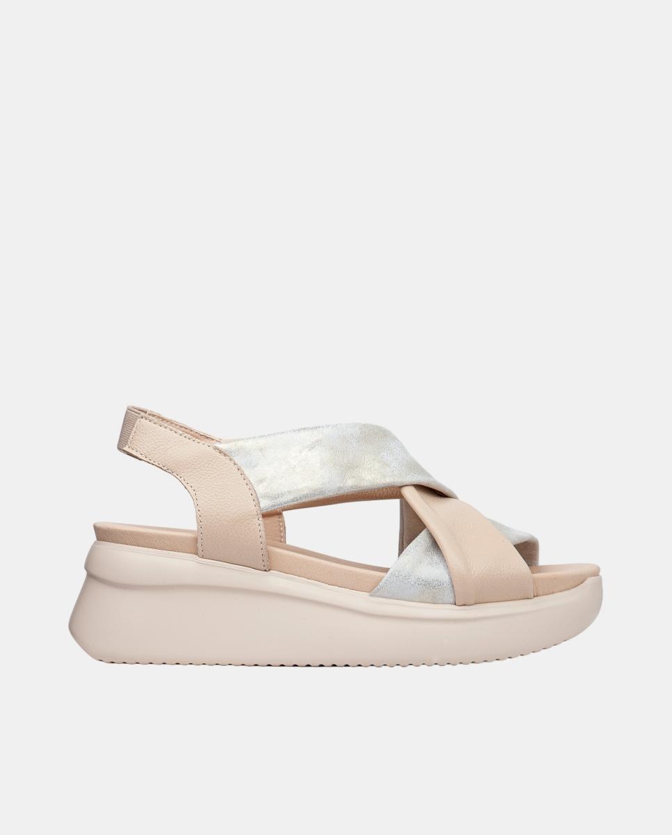 Imagem 0 de Sandálias com Cunha