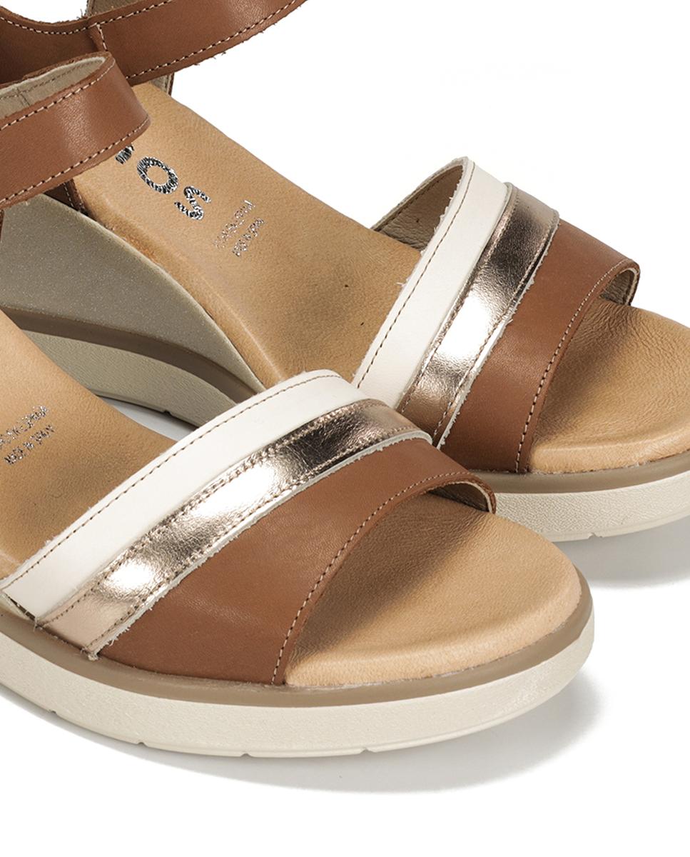 Sandálias em Pele com Fecho de Velcro Couro-4