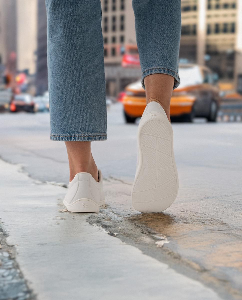 Sapatilhas em Ecopele com Sola Rasa sem Drop Branco Total-10