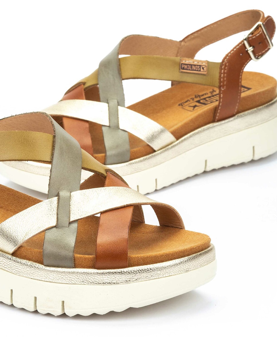 Sandálias Rasas Palma com Fecho de Fivela e em Pele Castanho-4