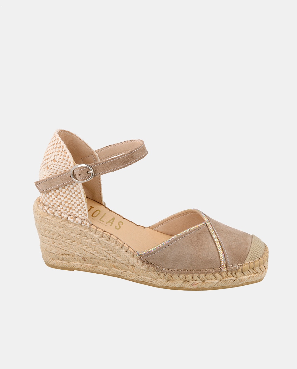 Imagem 0 de Alpercatas Fechadas de Cunha Média em Croute