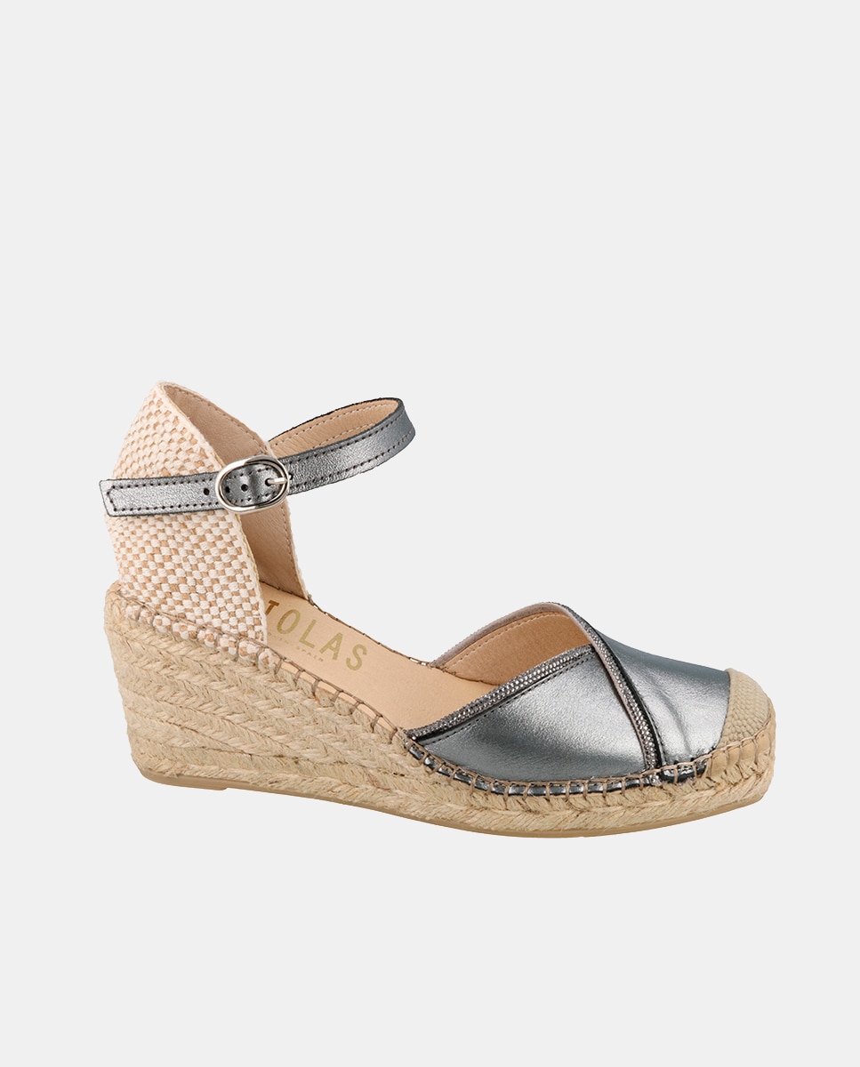 Imagem 0 de Alpercatas Fechadas com Cunha Média - Metalizado