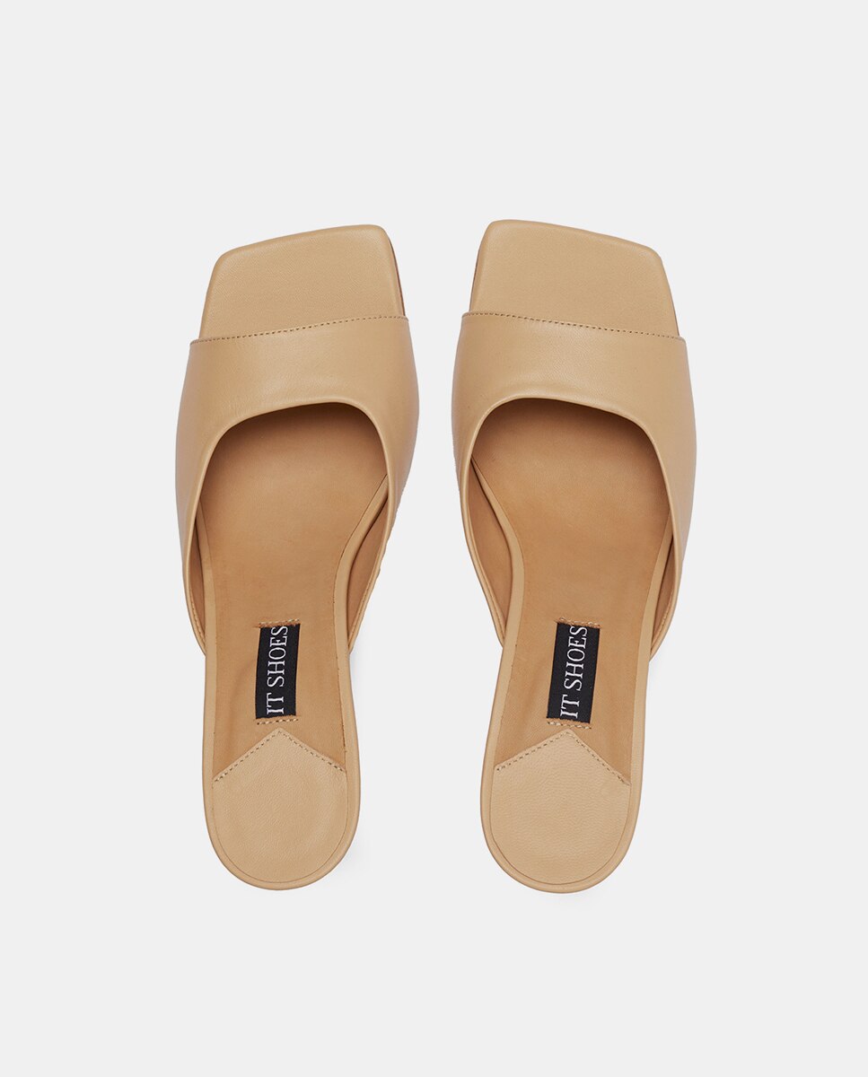 Mules Jacqueline em Pele com Salto Afunilado Bege-4