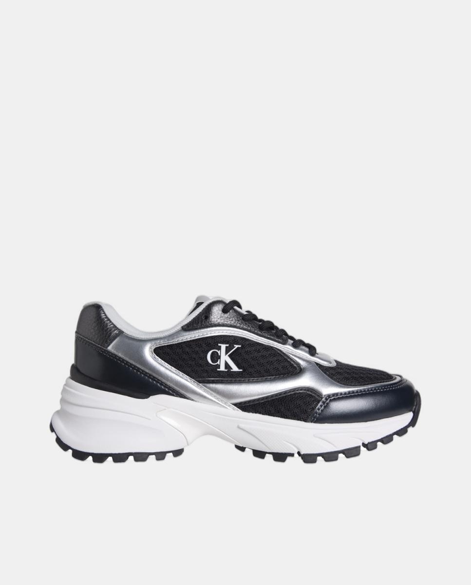 Calvin Klein - Zapatilla de mujer tipo runner con detalles en mesh con detalles metalizados.