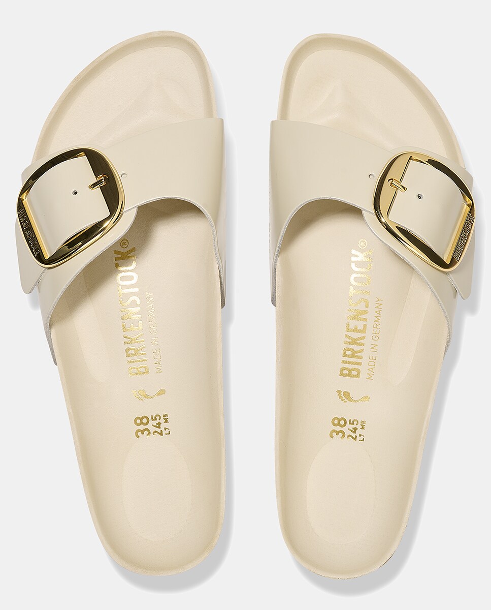 Sandálias Madrid em Couro Natural Envernizado com Fivela Grande Branco Osso-2