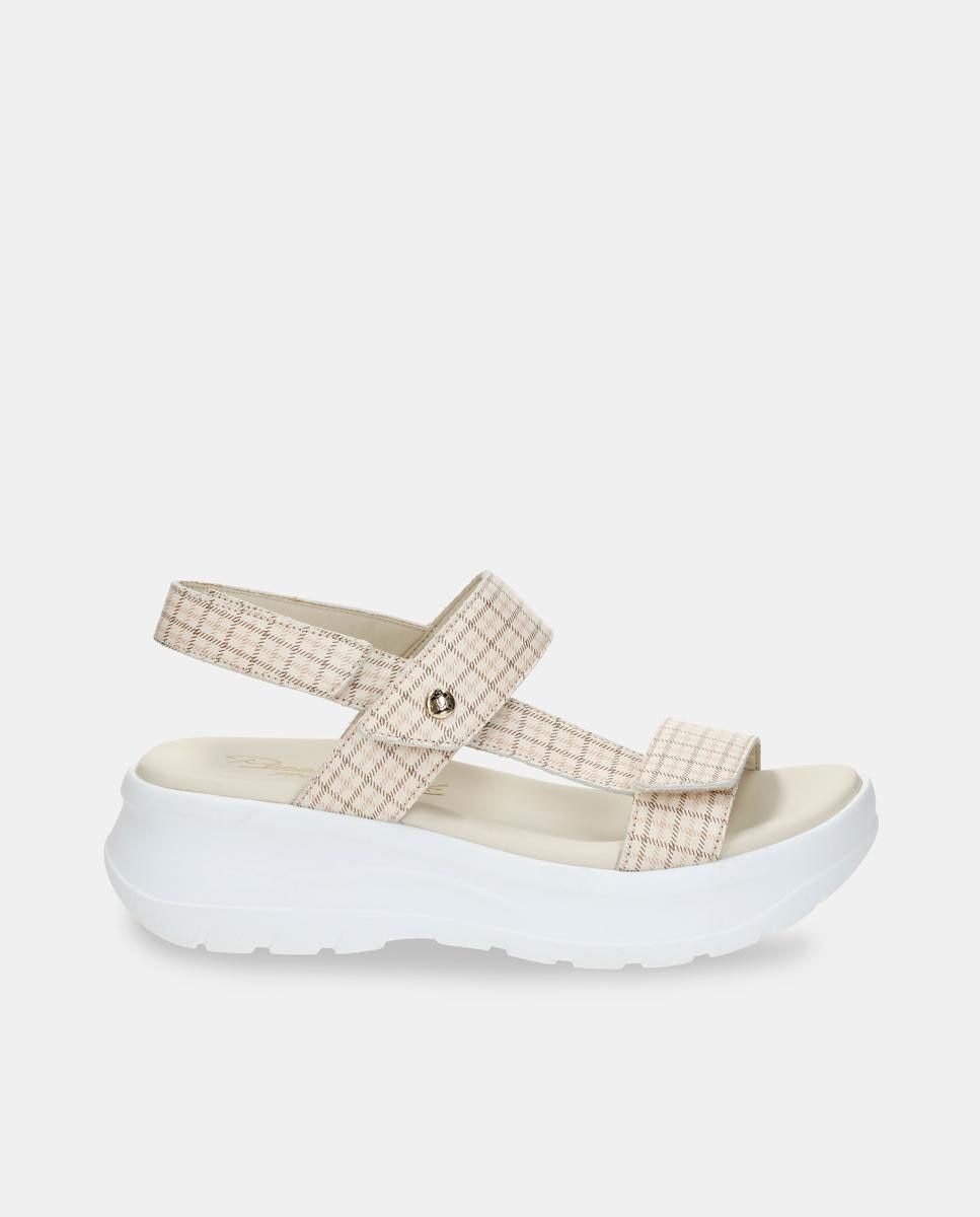 Imagem 0 de Sandálias de Cunha em Pele com Forro de Pele