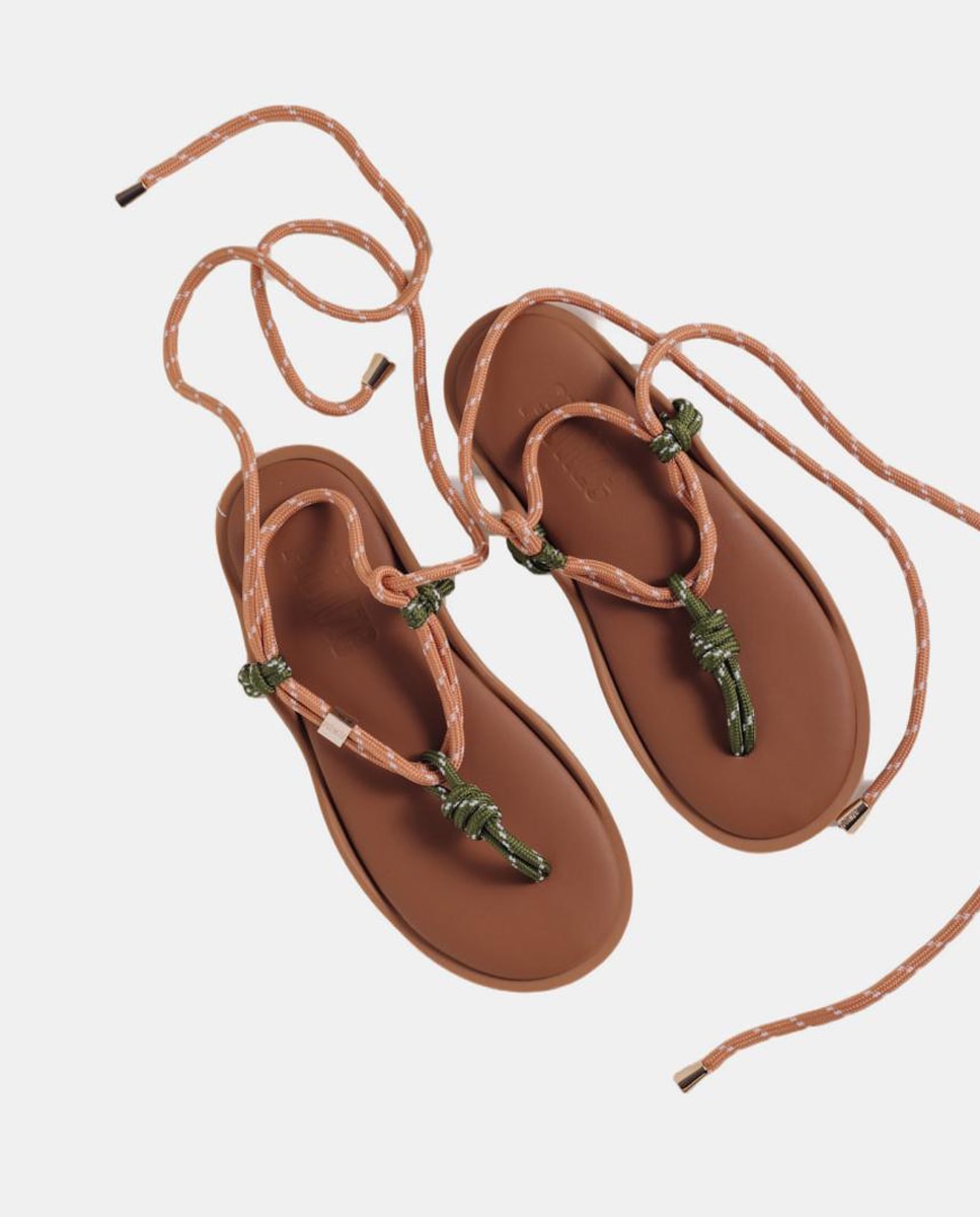 Sandálias com Cordas Castanho-2