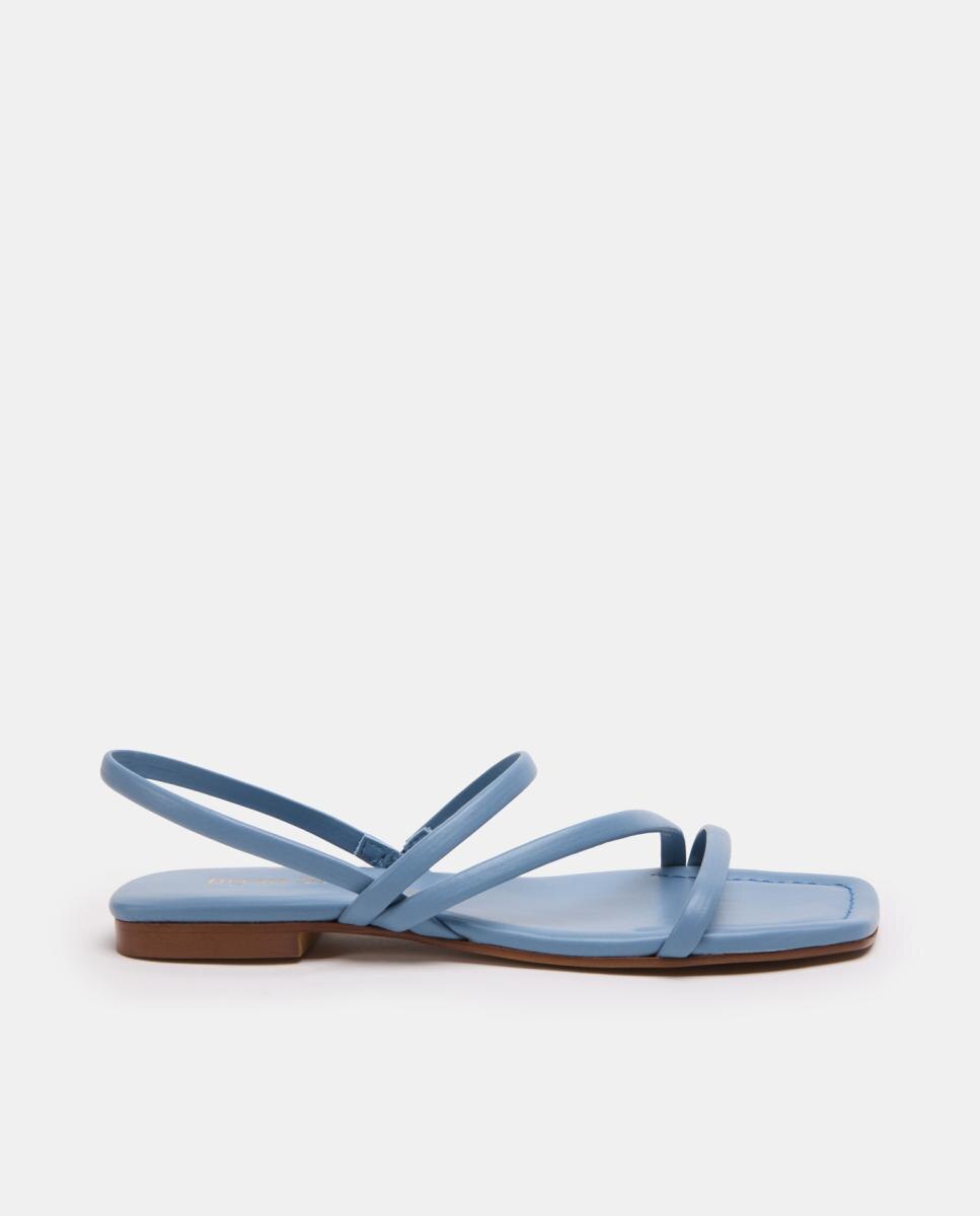 Imagem 0 de Sandálias Rasas em Pele com Tiras