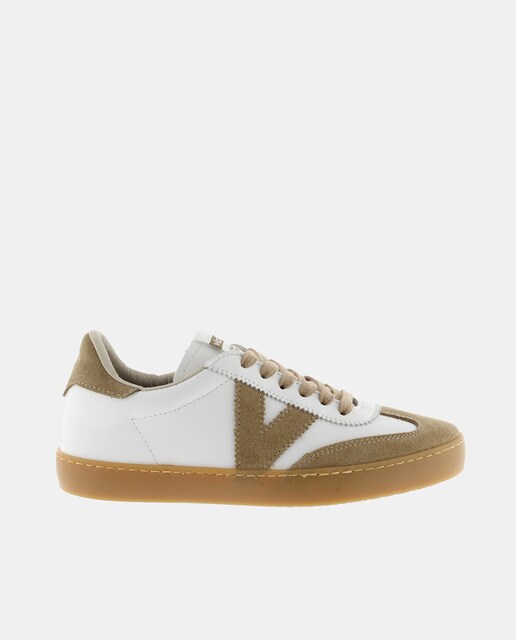 Imagen 0 de Zapatillas deportivas unisex con piezas de serraje en contraste y cordones al tono