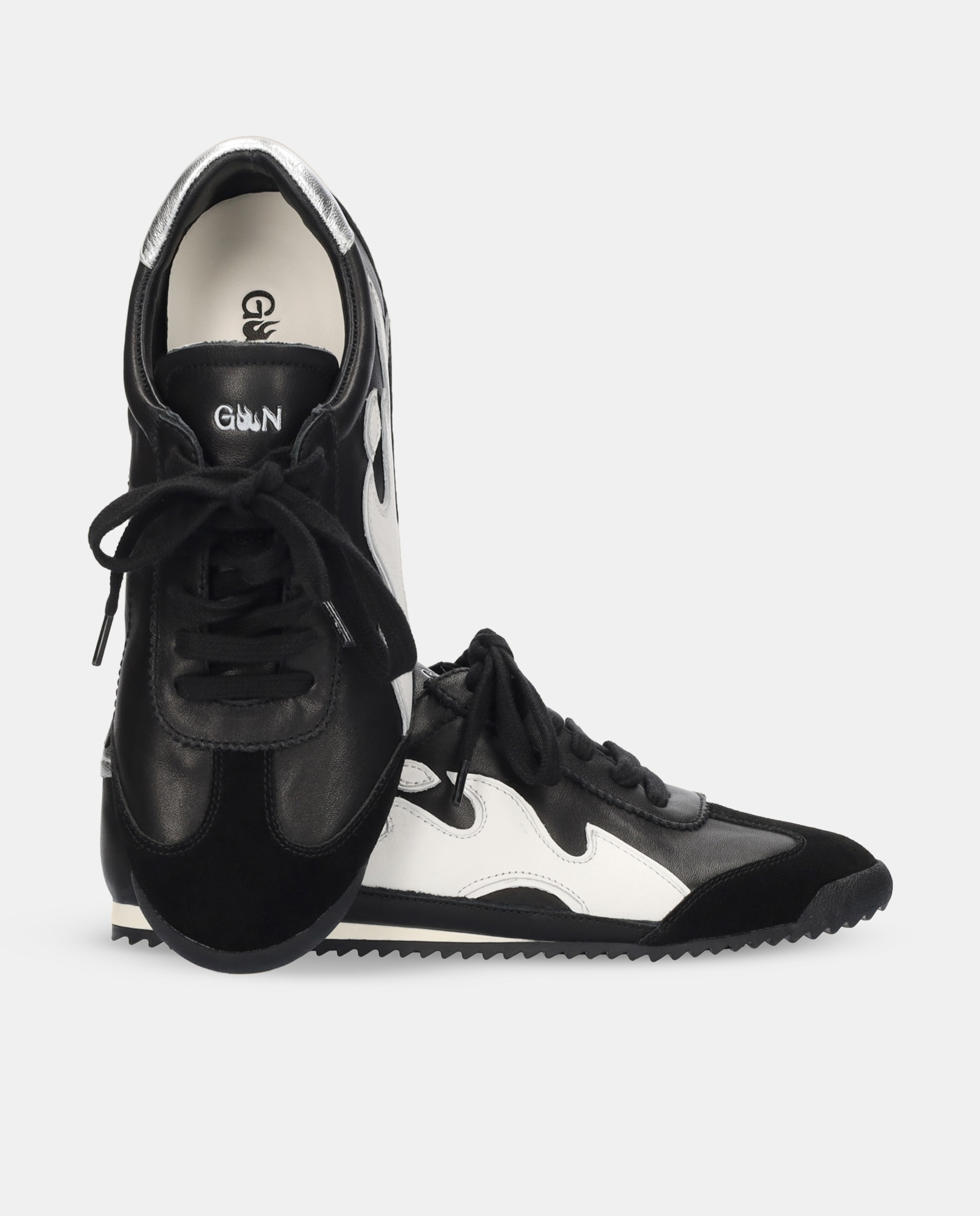 Sapatilhas Desportivas em Pele Preto-5