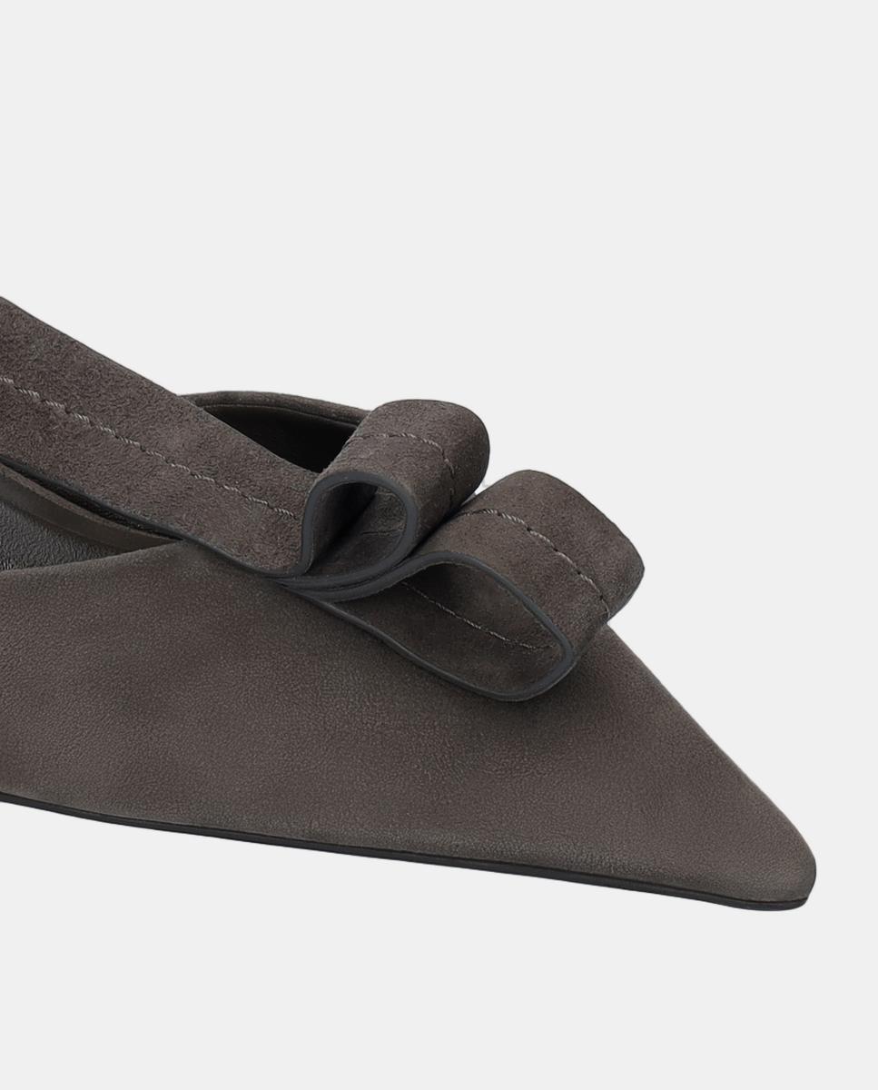 Sapatos de Camurça com Detalhe de Laço Cinzento-3