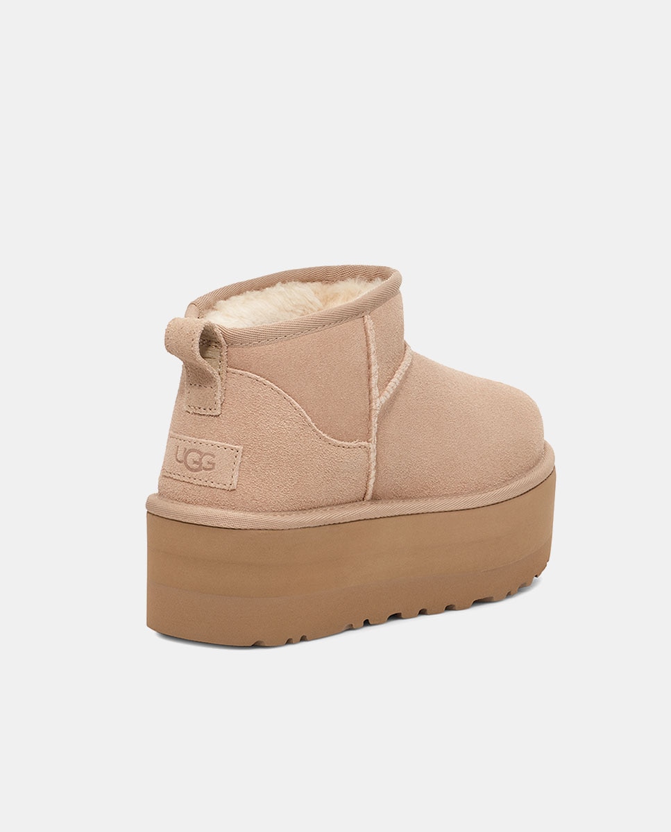 Botas Classic Ultra Mini com Plataforma e em Pele Bege-4