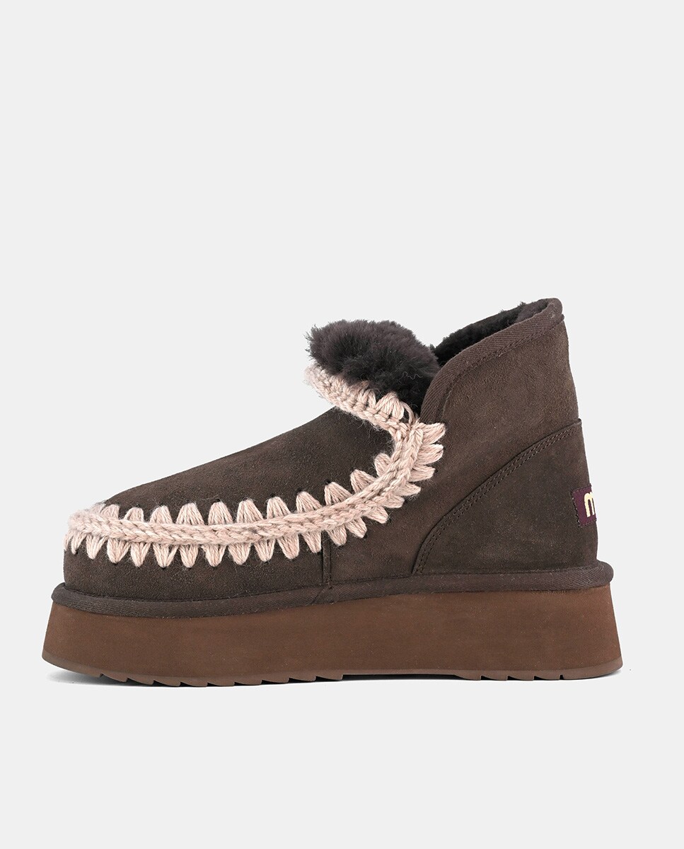 Botins Rasos Mini Eskimo em Pele com Plataforma Castanho-5