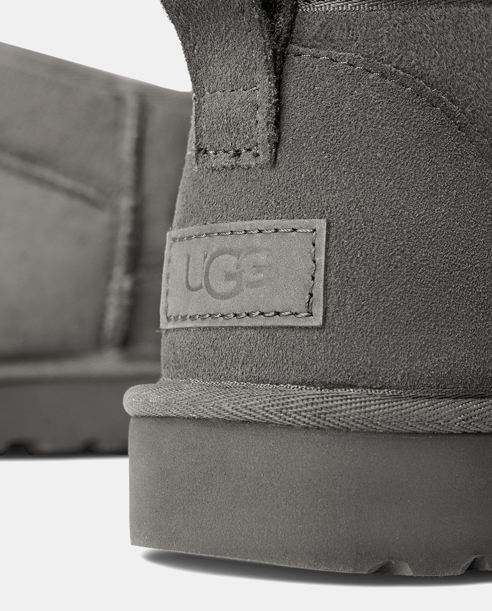 Botins Classic Ultra Mini com Forro Interior de Pelo e em Camurça Cinzento-6