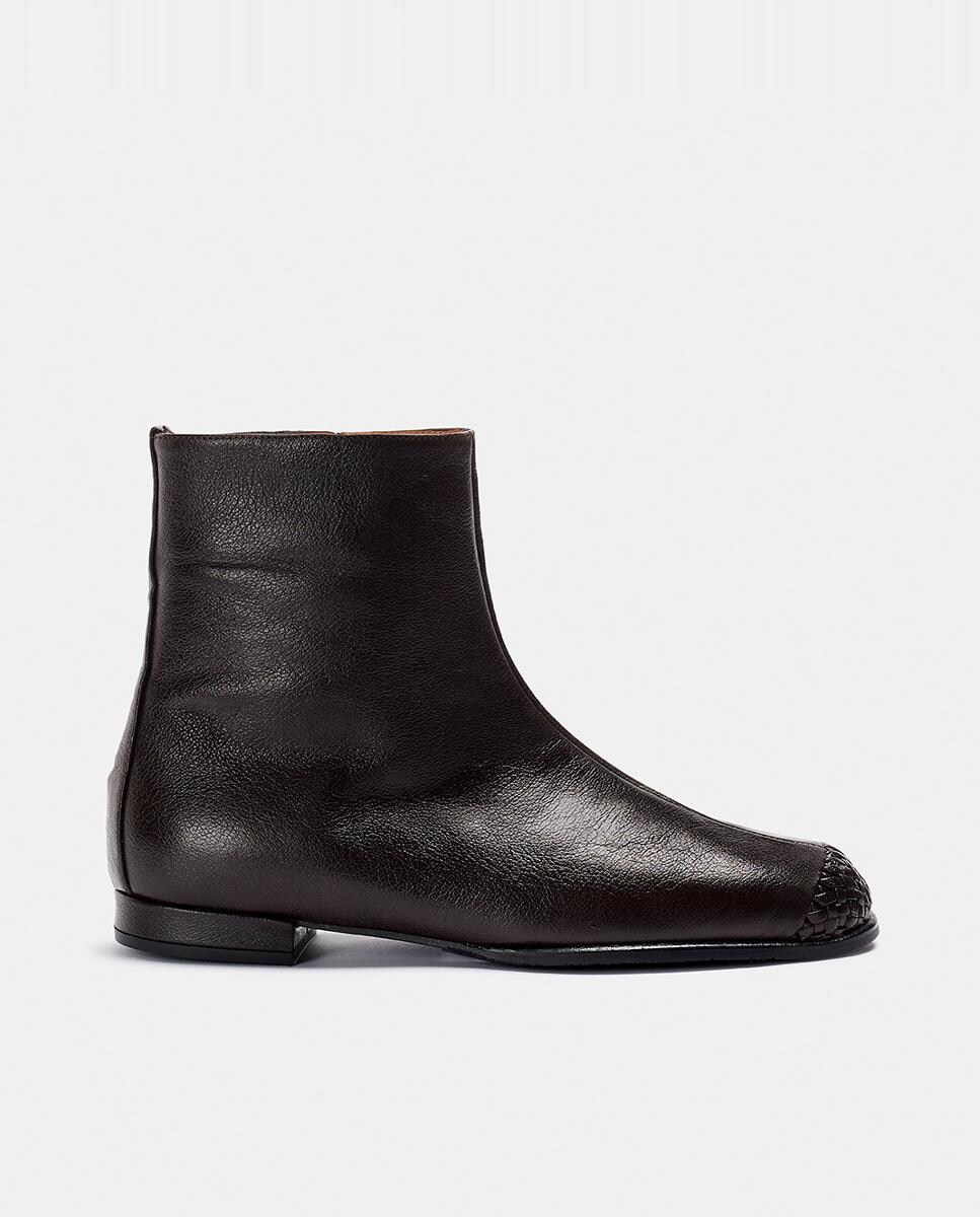 Botins de Salto e Meio Cano com Detalhe na Biqueira - Castanho Castanho-escuro-1