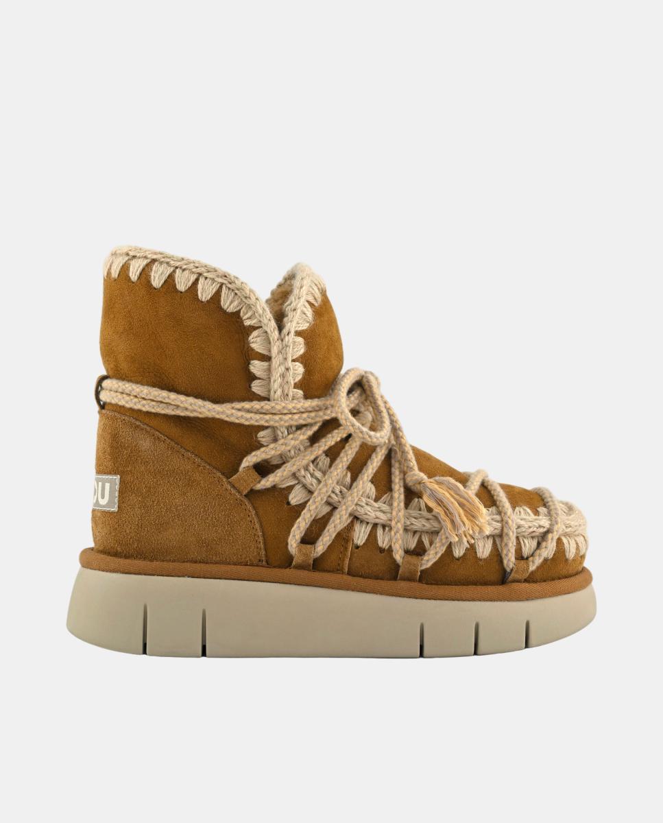 Imagem 0 de Botas em Pele de Ovelha com Dupla Face e Atacadores Scoubidou