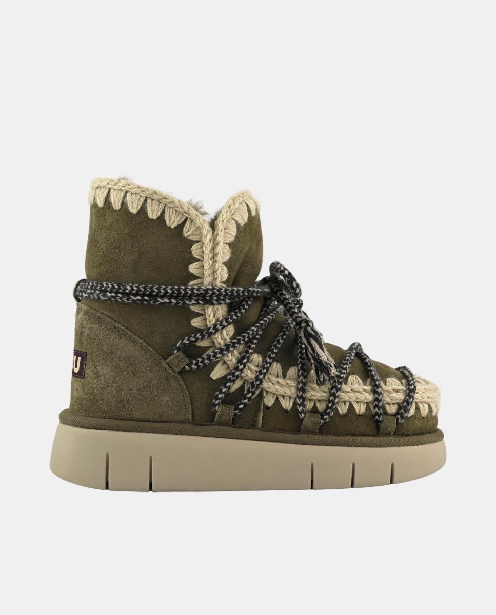 Imagem 0 de Botas em Pele de Ovelha com Dupla Face e Atacadores Scoubidou