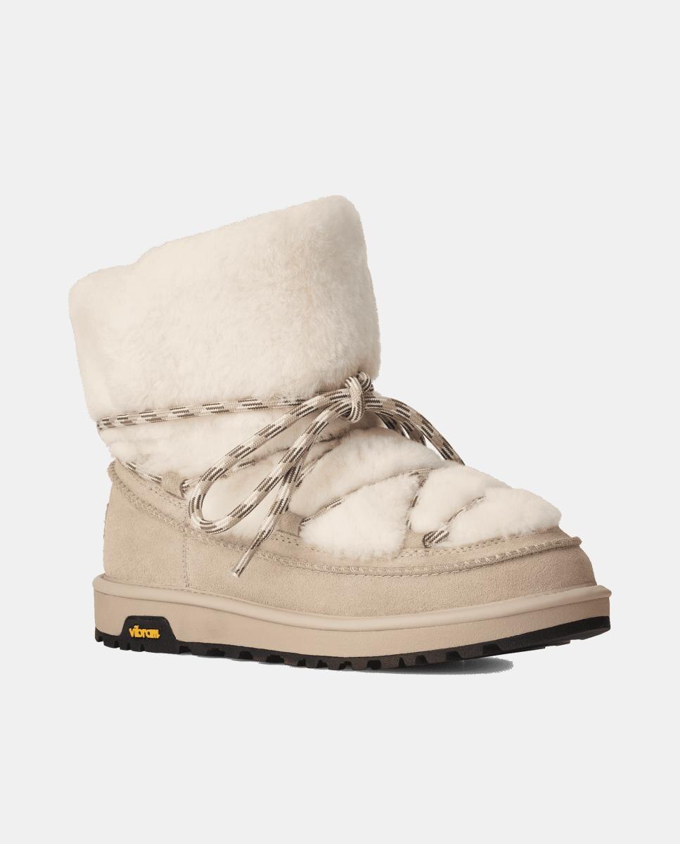 Botín plano classic tread fluffed boot de mujer - UGG - Beige Beige-3