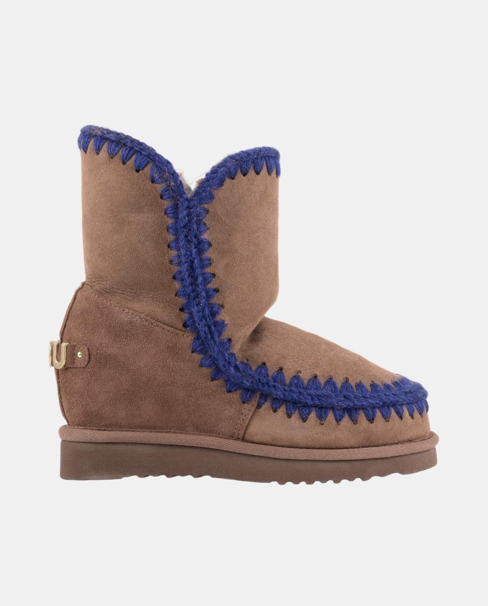 Imagem 0 de Botas pretas com pormenores de malha de crochet