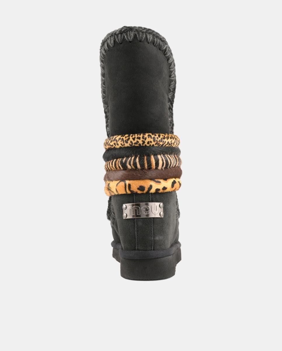 Botas em Pele de Ovelha com Dupla Face, Cunha Interna e Detalhe de Braceletes Preto-4