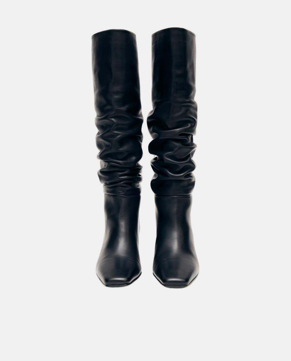 Botas Altas em Pele com Salto Kitten Preto-2