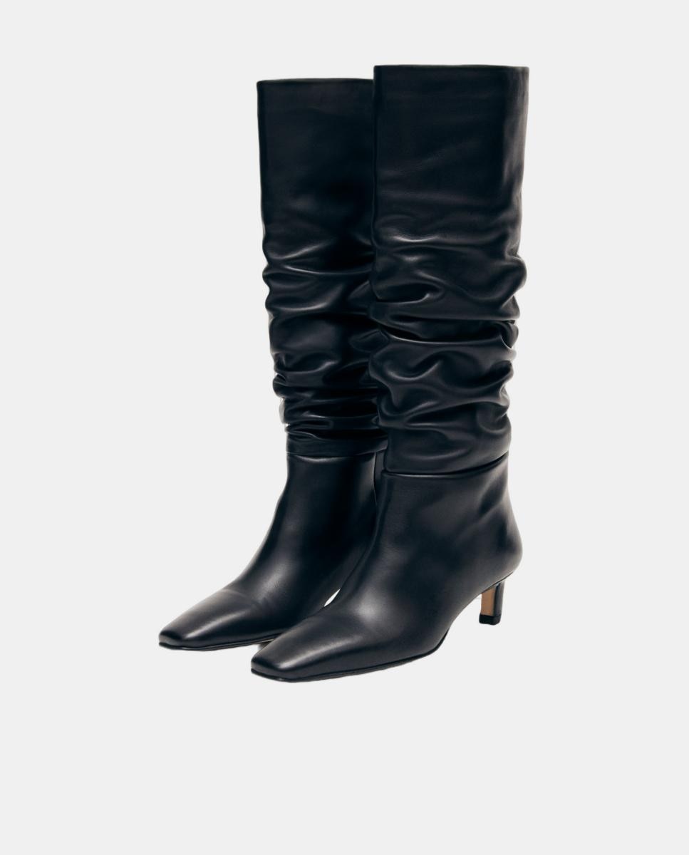 Botas Altas em Pele com Salto Kitten Preto-5