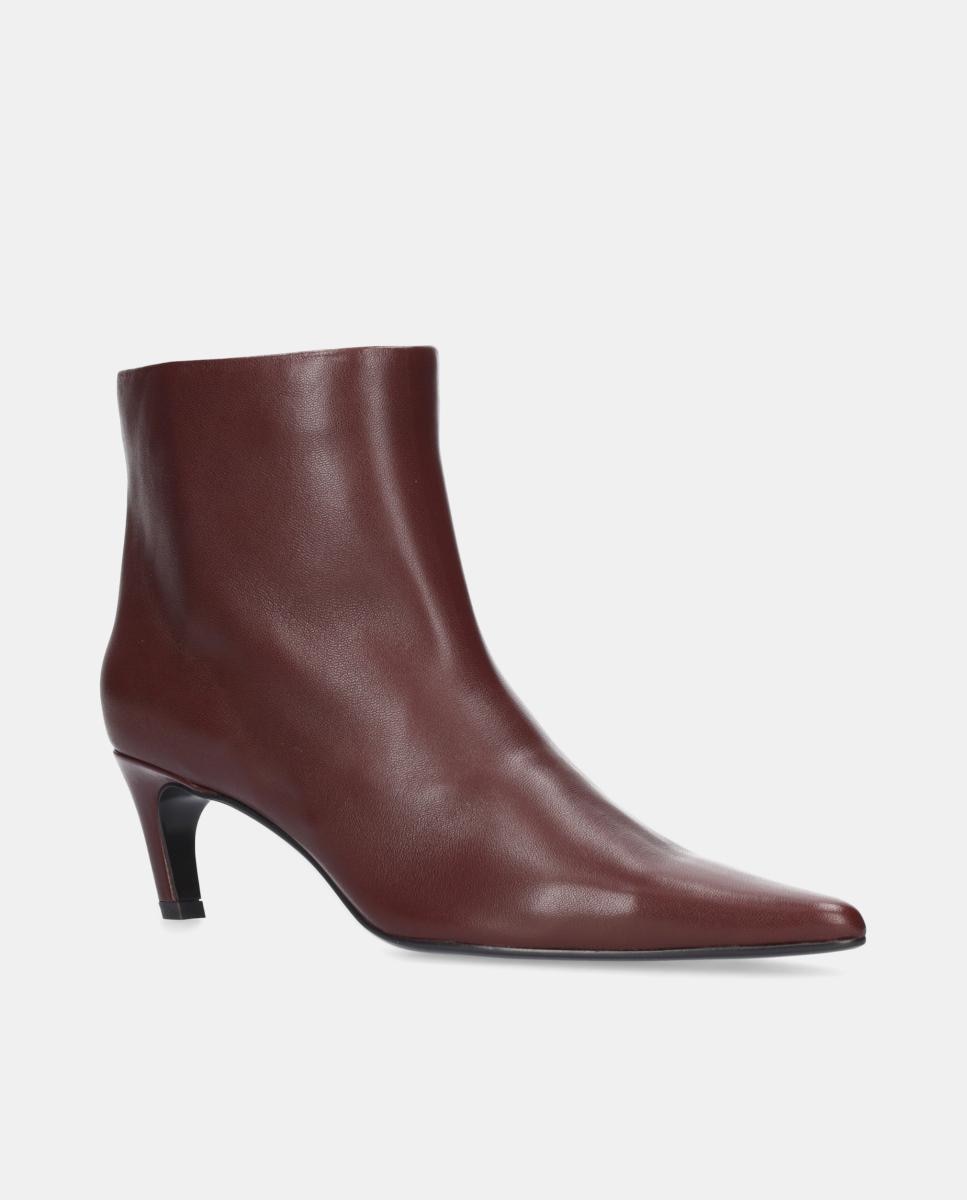 Botins em Pele com Salto Forrado Vermelho/Grená-2
