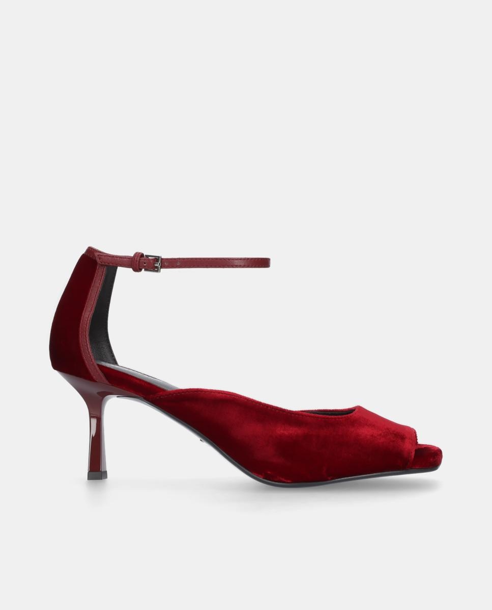 Imagem 0 de Sapatos de Salto em Veludo com Pulseira pelo Tornozelo