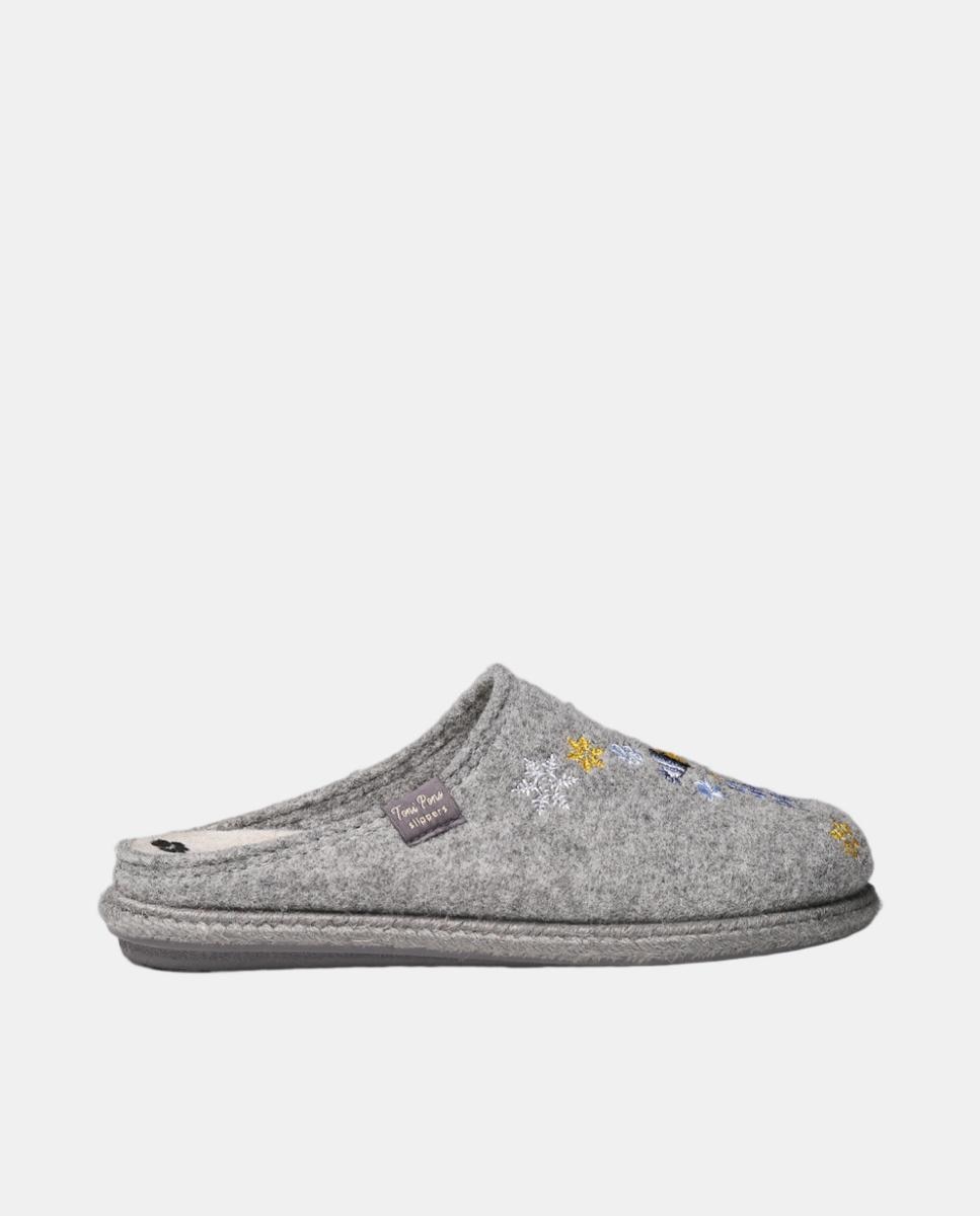 Imagem 0 de Slippers Tipo Mules Snoopy em Feltro