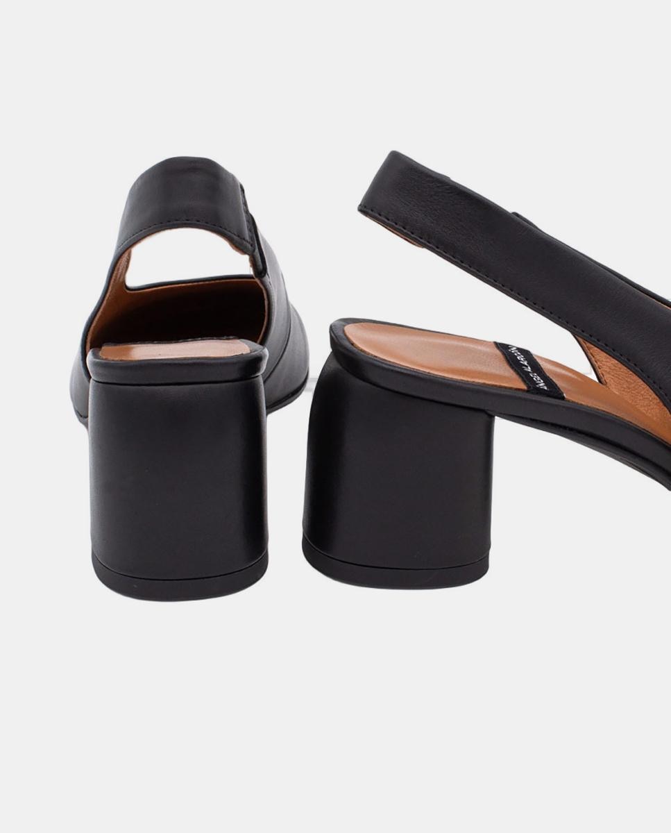 Sapatos Tipo Mules com Salto Preto-5