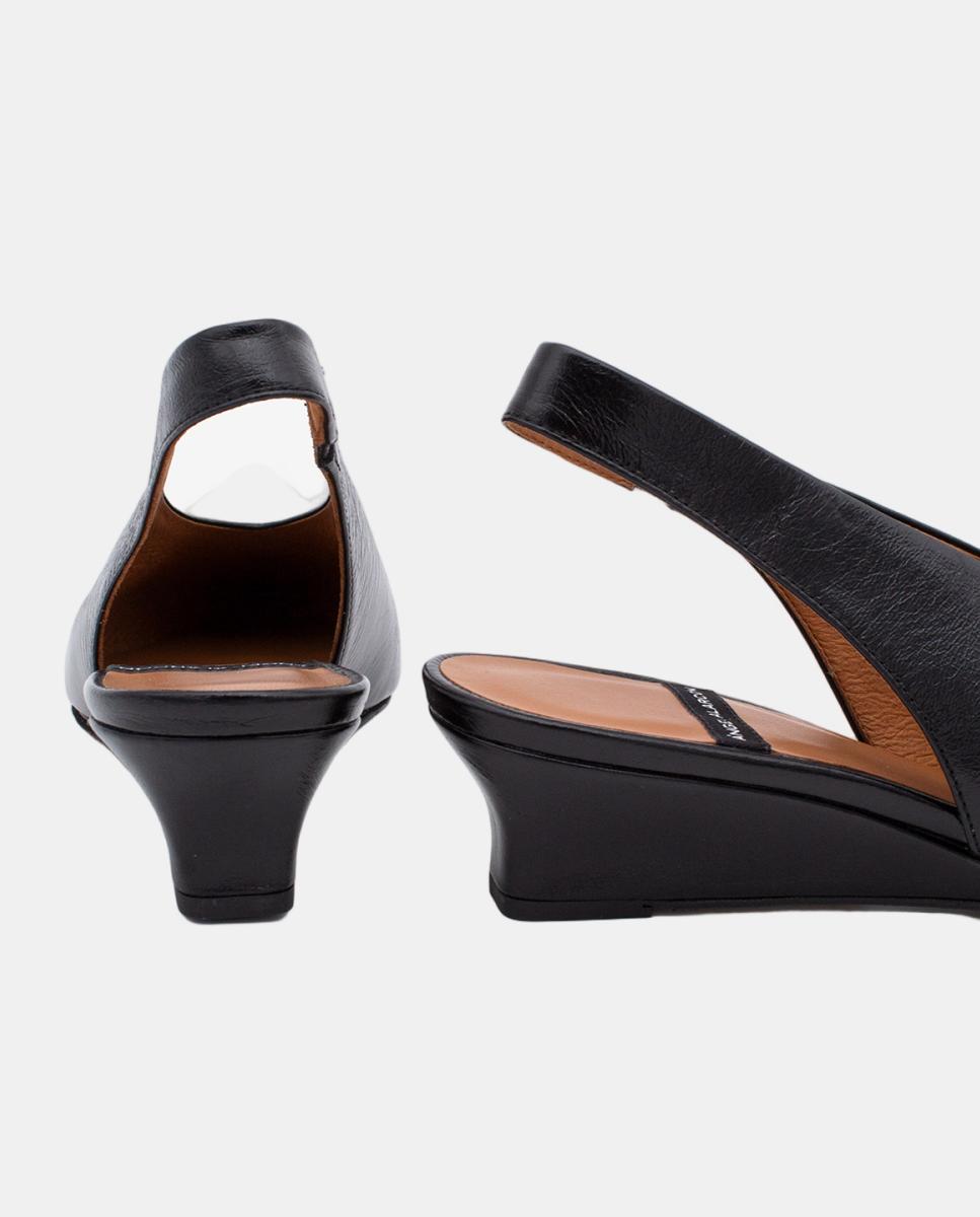 Sapatos de Salto Tipo Mules com Cunha e Pele Preto-2
