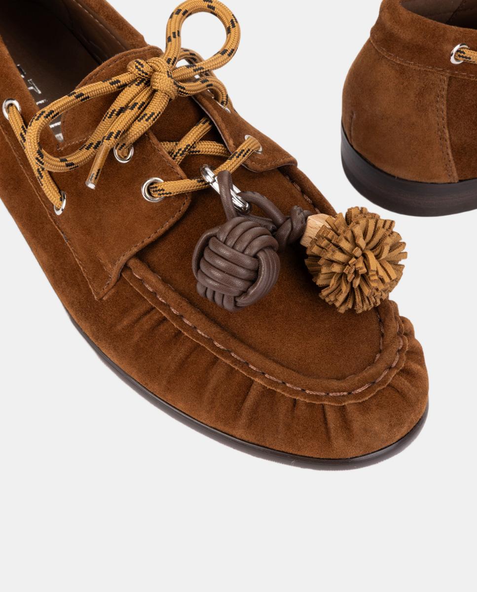 Mocassins com Atacadores Couro-4