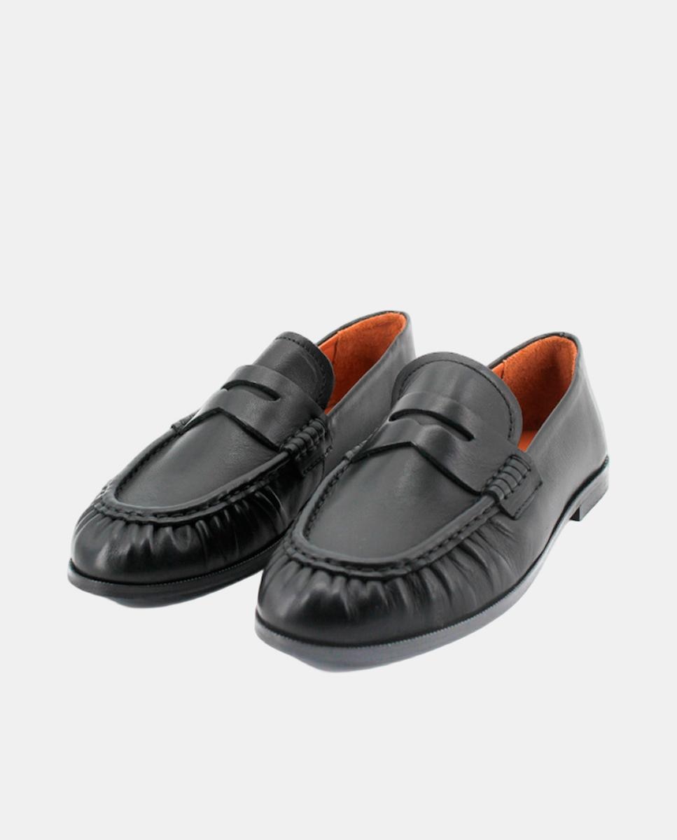 Mocassins em Pele Tipo Napa com Salto Baixo Preto-2