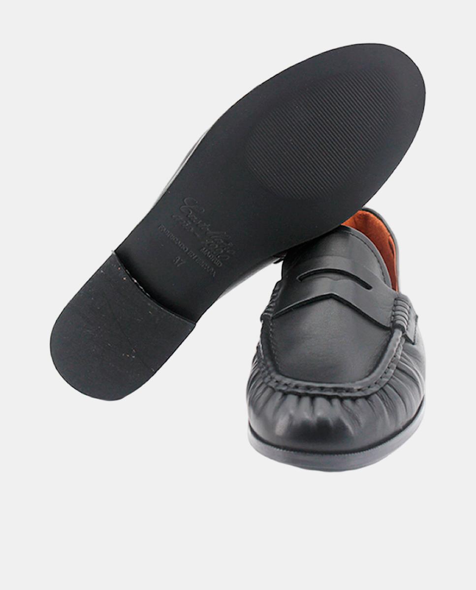 Mocassins em Pele Tipo Napa com Salto Baixo Preto-4
