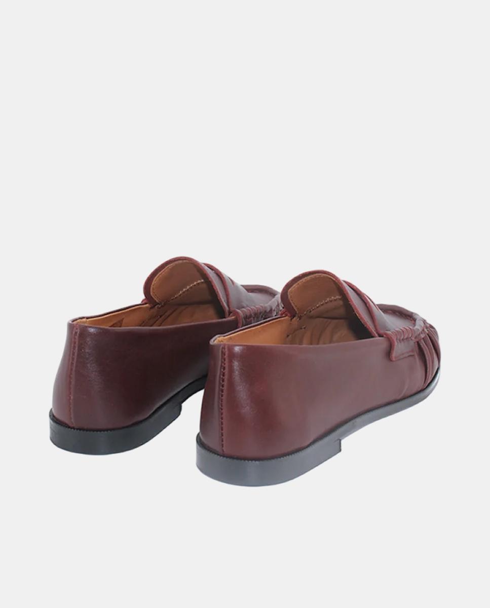 Mocassins em Pele Tipo Napa com Salto Baixo Vermelho/Grená-3