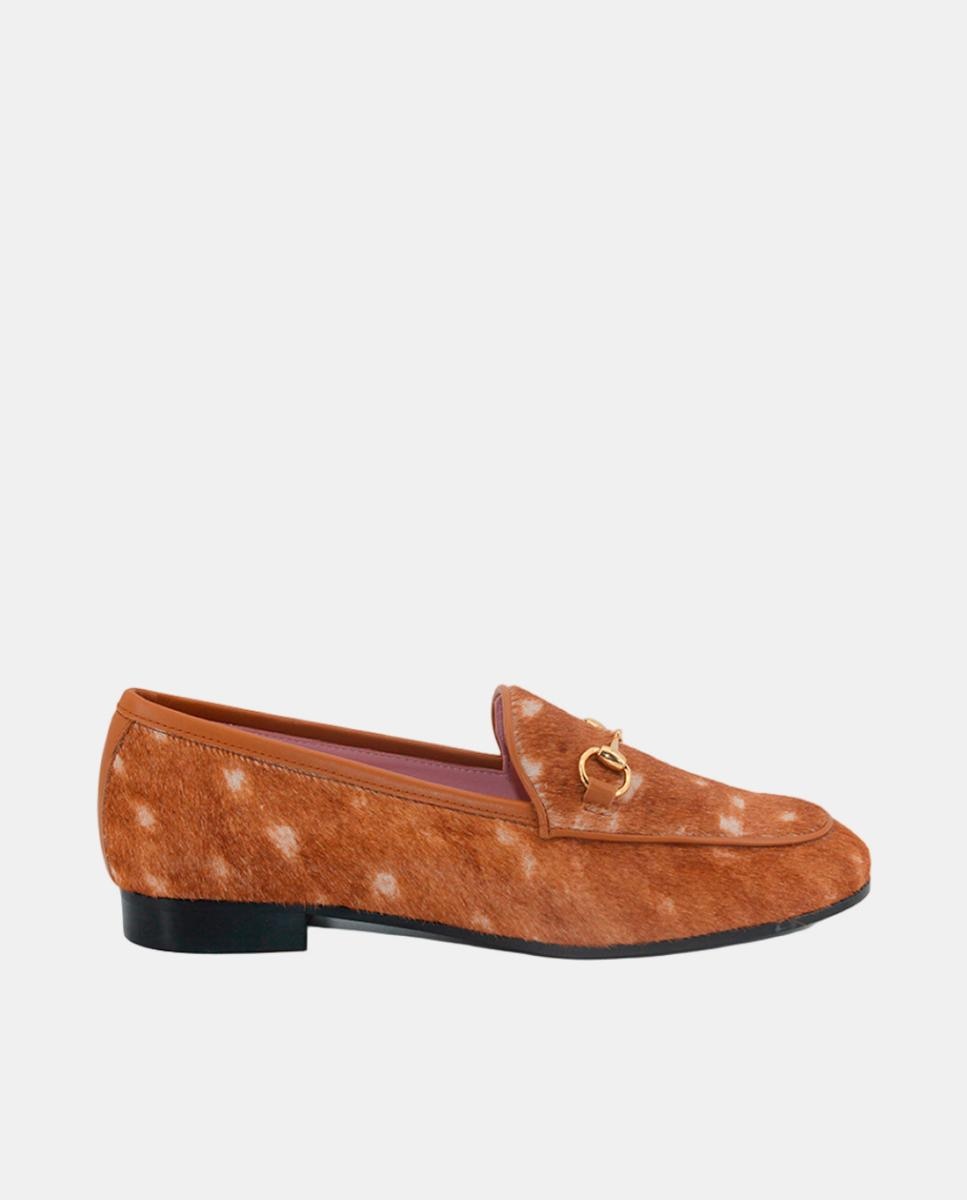 Imagem 0 de Mocassins em Pelo Bovino com Adorno
