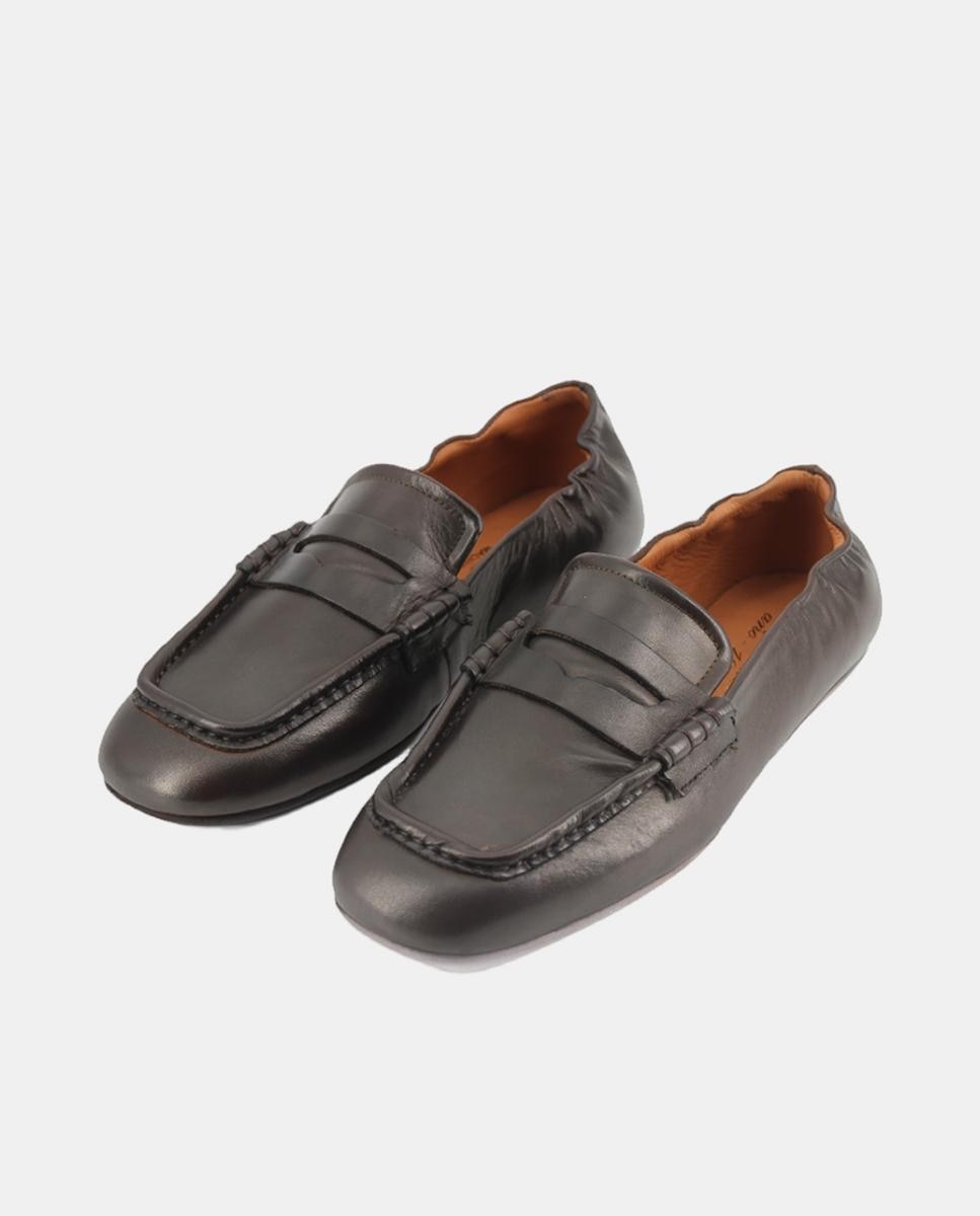 Mocassins em Pele Tipo Napa com Travessão e Ajuste Flexível no Calcanhar Castanho-2