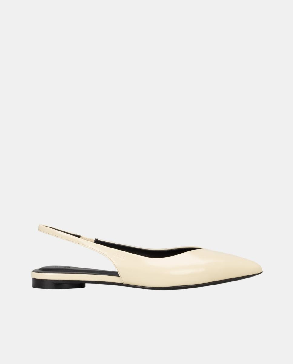 Imagem 0 de Sapatos Rasos Tipo Mules em Pele