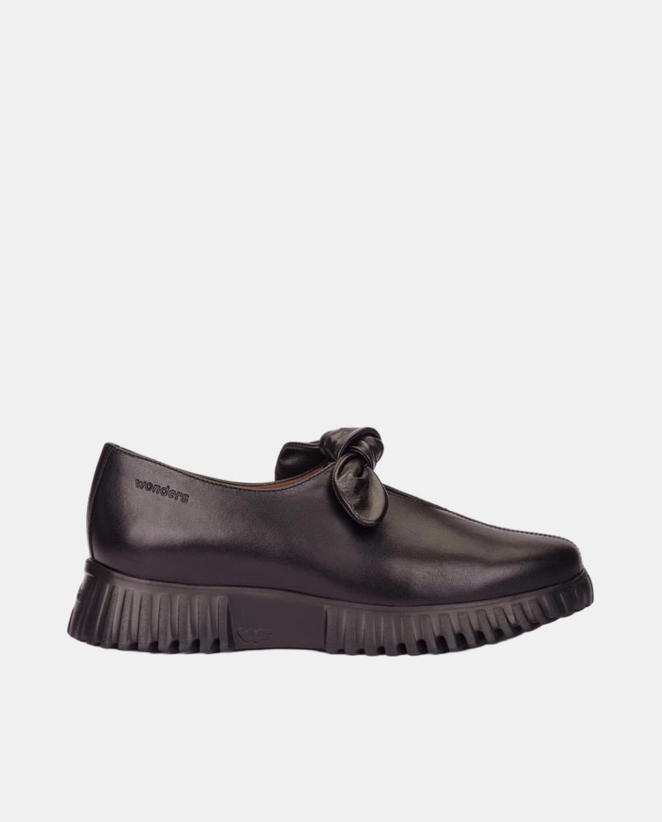 Imagem 0 de Sapatos com Cunha e Laço